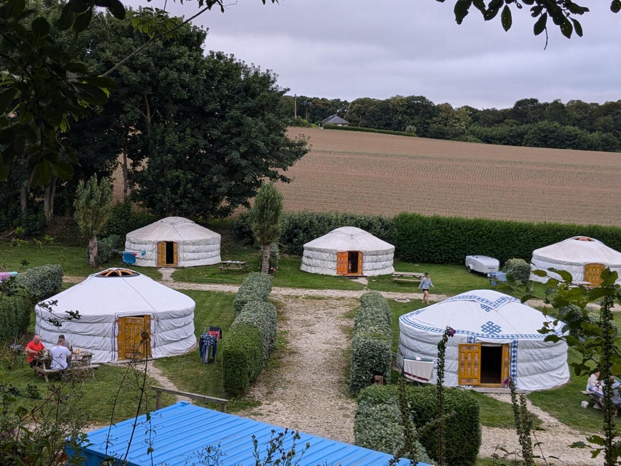 Camping Kerlaudy Mer Et Yourtes Plouénan Exterior photo