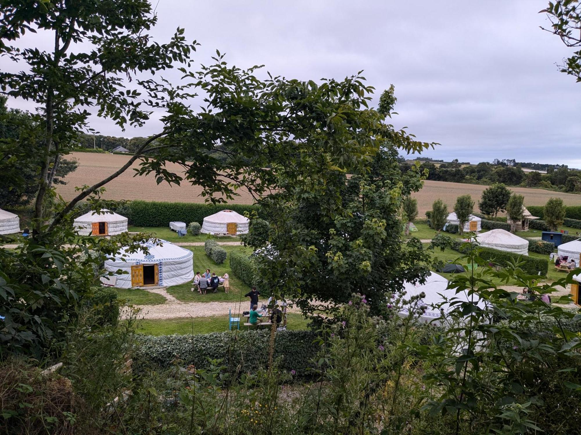 Camping Kerlaudy Mer Et Yourtes Plouénan Exterior photo