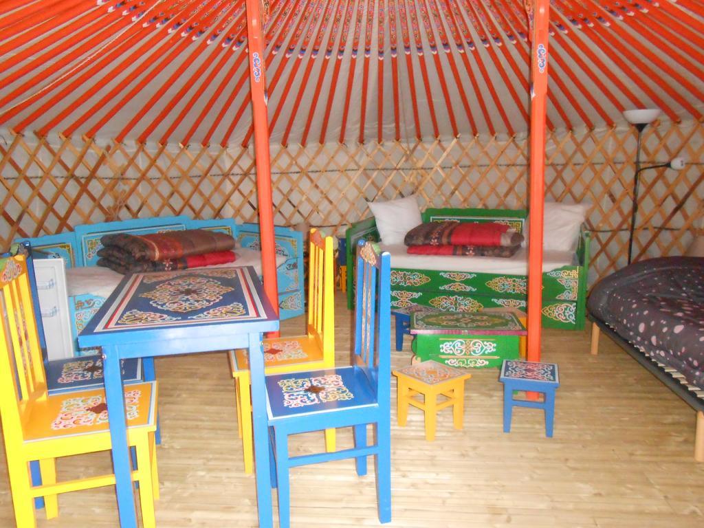 Camping Kerlaudy Mer Et Yourtes Plouénan Exterior photo